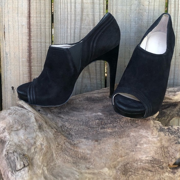 Calvin Klein Black Kid Suede Shanon Open Toe Heels - Picture 1 of 12